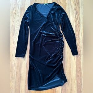 Chic Asymmetrical Black Velvet Dress